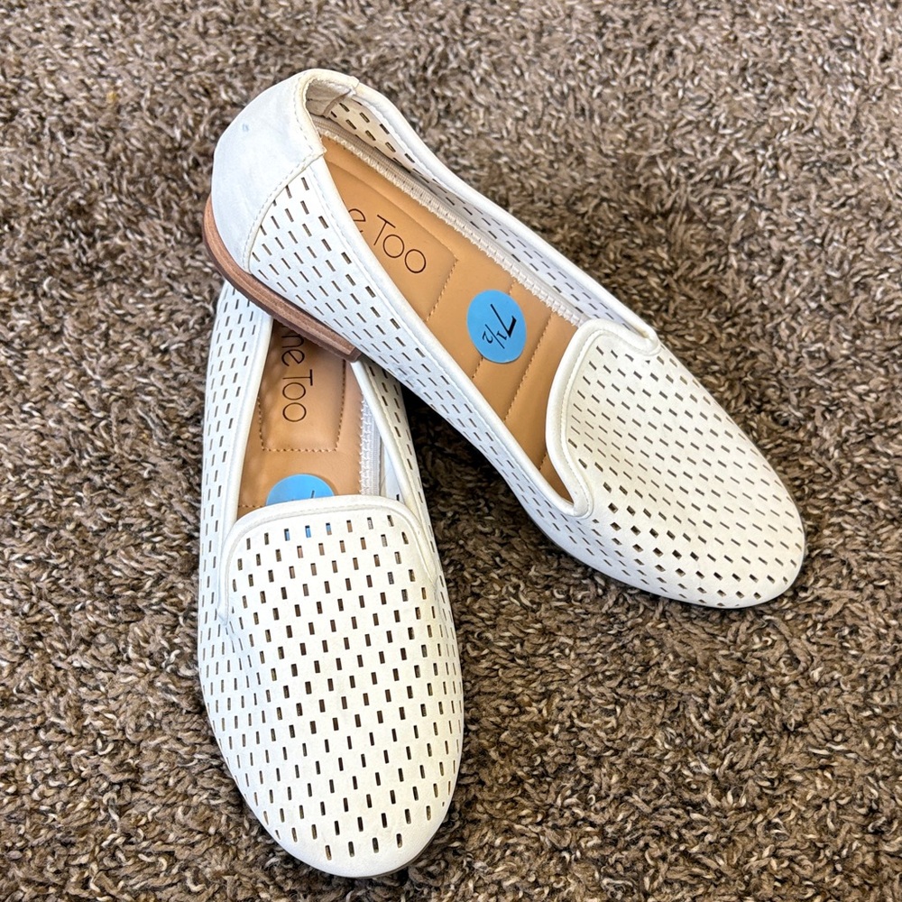 Me Too White Perforated Loafers